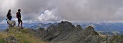 52 Da un cocuzzolo della cima del Ponteranica centrale vista sul Ponteranica orientale